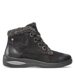 Trzewiki Go Soft. Czarne botki damskie GO SOFT, bez wzorów, bez obcasa, na płaskiej podeszwie, bez zapięcia. Za 169.99 zł.