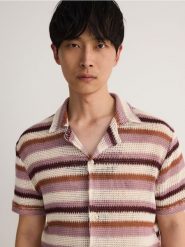 Dzianinowa koszula comfort fit - wielobarwny. Koszule męskie Reserved, l, bez wzorów, z bawełny, bez kołnierzyka, bez ramiączek. W wyprzedaży za 59.99 zł.