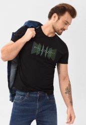 T-shirt z nadrukiem T-FLUX. Czarne t-shirty męskie Volcano, m, bez wzorów, z bawełny, bez kołnierzyka, bez ramiączek. Za 59.99 zł.