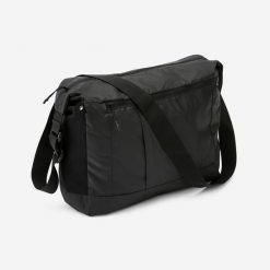 Torba turystyczna Forclaz Travel Compact 15 l. Czarne torby na ramię męskie Decathlon, z materiału, na ramię, duże. Za 29.99 zł.