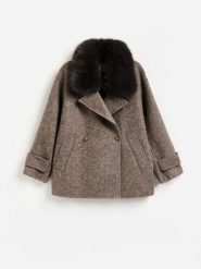 Płaszcz z wełną - brązowy. Brązowe płaszcze damskie Reserved, l, bez wzorów, z tkaniny, bez kołnierzyka, bez kaptura. Za 499.99 zł.