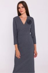 Elegancka sukienka ołówkowa z dekoltem V szara. Szare sukienki damskie Stylove, na co dzień, xxl, bez wzorów, z elastanu, eleganckie, bez kołnierzyka, bez ramiączek, midi, dopasowane. Za 449.00 zł.