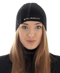 Czapka wełniana unisex Brubeck ACTIVE WOOL. Czarne czapki damskie Brubeck, bez wzorów, z dzianiny. Za 59.99 zł.