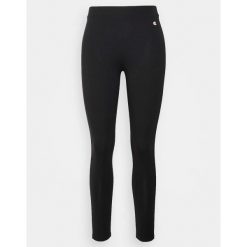 Legginsy Champion Black Damskie. Czarne legginsy sportowe damskie Champion, m, bez wzorów, z materiału, do biegania. Za 89.33 zł.