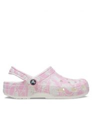 Crocs Klapki Classic Duke Print Clog 210003 Różowy. Czerwone klapki damskie Crocs, bez wzorów, z tworzywa sztucznego, bez obcasa, bez zapięcia. Za 259.99 zł.