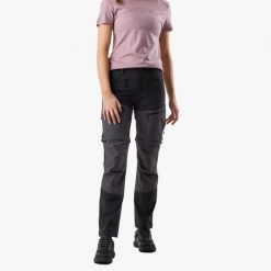 Spodnie Wędrówki damska Swedemount Lofoten Stretch Zip-Off Pants wodoodporna. Czarne spodnie sportowe damskie SWEDEMOUNT, bez wzorów, z tkaniny, sportowe, trekkingowe. Za 449.99 zł.