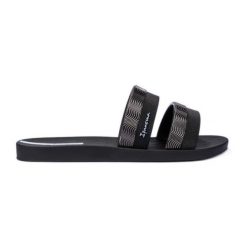Klapki Ipanema Mesh Slide 83649 BB779 czarne. Czarne klapki damskie bez wzorów, z materiału, sportowe, bez obcasa, bez zapięcia. Za 192.88 zł.