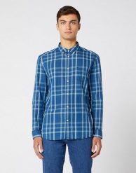 KOSZULA MĘSKA WRANGLER LS 1PKT BUTTON DOWN BLUE TOPAZ W5A36CB12 112130014. Niebieskie koszule męskie Wrangler, m, bez wzorów, bez kołnierzyka, bez ramiączek. Za 129.99 zł.