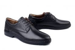 JOSEF SEIBEL 42801 860 100 Alastair 01 schwarz, półbuty męskie. Czarne półbuty męskie Josef Seibel, bez wzorów, ze skóry, bez obcasa, bez zapięcia. Za 314.42 zł.