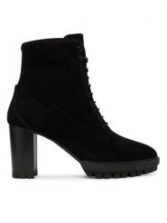 HÖGL Botki 0-187832-01000 Czarny. Czarne botki damskie HÖGL, bez wzorów, ze skóry, bez obcasa, na słupku, bez zapięcia. Za 549.99 zł.