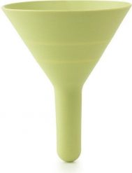 Wyciskacz do cytrusów Squeezer zielony. Zielone wyciskarki Normann Copenhagen. W wyprzedaży za 43.50 zł.