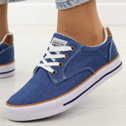 Jeansowe trampki damskie American Club Lh124. Niebieskie trampki i tenisówki damskie American CLUB, bez wzorów, z jeansu, bez zapięcia. Za 99.00 zł.