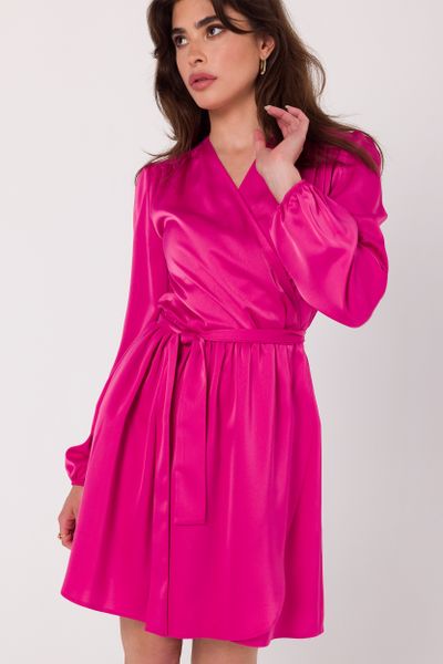 Rozkloszowana Sukienka o Kopertowym Kroju z Satyny - Różowa. Czerwone sukienki damskie MOE, l, bez wzorów, z elastanu, wizytowe, bez kołnierzyka, bez ramiączek, kopertowe. Za 344.90 zł.