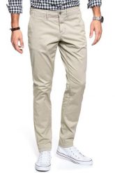 MUSTANG SPODNIE MĘSKIE Classic Chino 1009612 4034. Brązowe eleganckie spodnie męskie Mustang, bez wzorów, z materiału. W wyprzedaży za 89.99 zł.