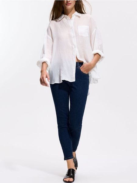Jeansy slim fit push up - granatowy. Niebieskie jeansy damskie Reserved, bez wzorów, z bawełny. Za 99.99 zł.