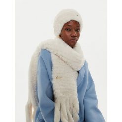 Szalik Guess. Brązowe szaliki damskie Guess, z aplikacjami. Za 379.99 zł.