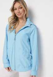 Jasnoniebieska Kurtka Parka o Pudełkowym Kroju ze Ściągaczem w Talii i Kapturem Sesoliena. Niebieskie kurtki damskie Born2be, xl, bez wzorów, z jeansu. Za 199.99 zł.