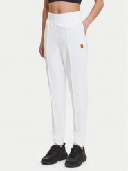 Nike Spodnie dresowe Court DA4722 Biały Slim Fit. Białe spodnie dresowe damskie Nike, bez wzorów, z dresówki. Za 279.99 zł.