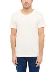 Męski T-Shirt Mustang Style Amado Whisper White 1016275 2013. Białe t-shirty męskie Mustang, m, bez wzorów, bez kołnierzyka, bez ramiączek. Za 69.99 zł.