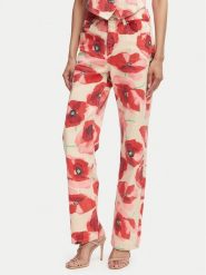 French Connection Jeansy Poppy Dallas 749EO Beżowy Regular Fit. Brązowe jeansy damskie French Connection, bez wzorów, z bawełny. Za 484.99 zł.