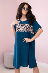 Sukienka z motywem panterki morska. Zielone sukienki damskie Włoski, na imprezę, l, bez wzorów, z elastanu, eleganckie, bez kołnierzyka, bez ramiączek, oversize. Za 104.56 zł.