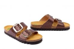 DR. BRINKMANN 700910-23 bronze, klapki damskie. Brązowe klapki damskie Dr. Brinkmann, bez wzorów, ze skóry, bez obcasa, bez zapięcia. Za 329.90 zł.