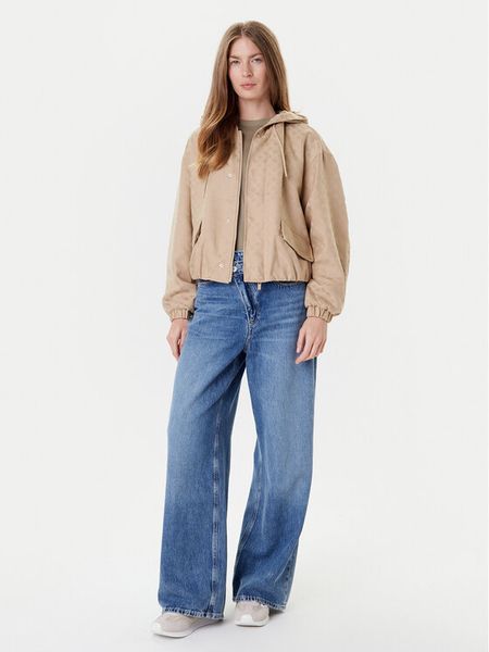 Guess Kurtka przejściowa V5YL02 WH492 Beżowy Regular Fit. Brązowe kurtki damskie Guess, xs, z aplikacjami, z syntetyku, bez kaptura. Za 429.99 zł.