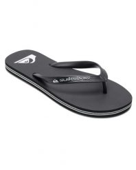 Klapki dla Mężczyzn MOLOKAI CORE Czarny. Czarne klapki męskie Quiksilver, bez wzorów, z gumy, bez zapięcia. Za 84.99 zł.