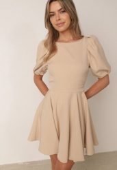 Beżowa Koktajlowa Sukienka z Bufkami Odkrytymi Plecami i Wiązaniem z Tyłu Lilpea. Brązowe sukienki damskie Born2be, na imprezę, l, bez wzorów, eleganckie, bez kołnierzyka, bez ramiączek, mini, kopertowe. Za 249.99 zł.