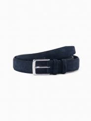 Męski jednobarwny pasek z naturalnego zamszu – granatowy V3 OU-ACBE-0113 - S/M. Niebieskie paski męskie Ombre Clothing, ze skóry, eleganckie. Za 71.99 zł.