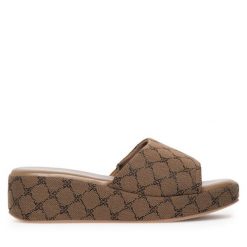Klapki Nine West. Brązowe klapki damskie Nine West, bez wzorów, bez obcasa, bez zapięcia. Za 179.99 zł.