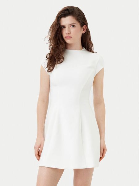Bardot Sukienka koktajlowa 59329DB Biały Regular Fit. Białe sukienki damskie Bardot, bez wzorów, z syntetyku, wizytowe, bez kołnierzyka, bez ramiączek. Za 339.99 zł.
