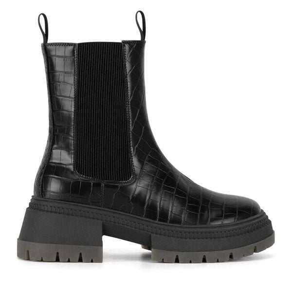 Sztyblety Nine West. Czarne botki damskie Nine West, bez wzorów, bez obcasa, na płaskiej podeszwie, bez zapięcia. Za 181.99 zł.