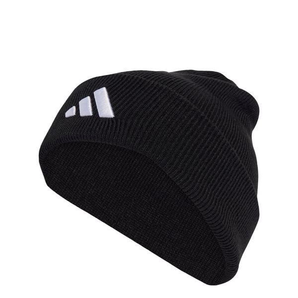 Czapka typu beanie New Logo. Białe czapki damskie Adidas, bez wzorów, z dzianiny, sportowe. Za 109.00 zł.