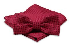 Czerwona Mucha Męska w Granatowe Kropki -ALTIES- z Taką Samą Poszetką, Groszki. Czerwone krawaty i muchy Alties, bez wzorów, eleganckie. Za 54.00 zł.