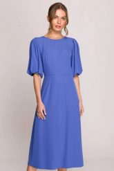 Elegancka sukienka koktajlowa z bufiastymi rękawami niebieska. Niebieskie sukienki damskie Stylove, na imprezę, m, bez wzorów, z elastanu, eleganckie, bez kołnierzyka, bez ramiączek, midi, dopasowane. Za 439.00 zł.