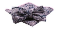 Zestaw: Mucha z Poszetką - Alties - Granat z Różem, Paisley. Czerwone krawaty i muchy Alties, bez wzorów, eleganckie. Za 54.00 zł.