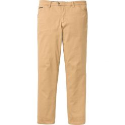 Spodnie chino Regular Fit bonprix beżowy. Brązowe eleganckie spodnie męskie bonprix, bez wzorów. Za 54.99 zł.