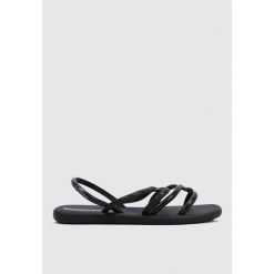 Sandały damskie Ipanema 27135AV559. Czarne sandały damskie Ipanema, bez wzorów, z materiału, bez obcasa, bez zapięcia. Za 79.99 zł.