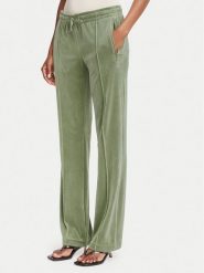 Juicy Couture Spodnie dresowe Tina JCAPW045 Zielony ciemny Regular Fit. Zielone spodnie dresowe damskie Juicy Couture, bez wzorów, z dresówki. Za 379.99 zł.