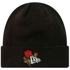 Czapka z daszkiem damska New Era Metallic Bobble Knit Beanie New York Yankees. Brązowe czapki damskie New Era, na zimę, bez wzorów. Za 139.99 zł.