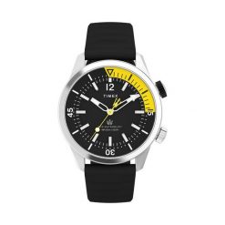 Zegarek Timex. Czarne zegarki męskie Timex, bez wzorów. Za 559.99 zł.