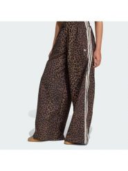 Adidas Spodnie dresowe Leopard Firebird JW7302 Brązowy Wide Leg. Brązowe spodnie dresowe damskie Adidas, bez wzorów, z dresówki. Za 529.99 zł.