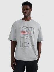 4F T-shirt oversize z nadrukiem męski - szary XL. Szare t-shirty męskie 4F, m, bez wzorów, bez kołnierzyka, bez ramiączek. Za 79.99 zł.