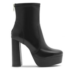 Botki Eva Minge. Czarne botki damskie Eva Minge, bez wzorów, bez obcasa, na słupku, bez zapięcia. Za 274.99 zł.