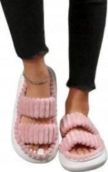 Kapcie Modne Klapki Damskie Wygodne Miękkie Pluszowe Rozmiar 36-37 Różowe. Czerwone klapki damskie Pan i Pani Gadżet, bez wzorów, bez obcasa, bez zapięcia. Za 39.00 zł.