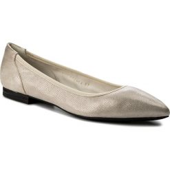 Baleriny GEOX - D Rhosyn B D720FB 000SK CB500 Champagne. Brązowe balerinki damskie Geox, bez wzorów, z nubiku, klasyczne, bez obcasa, na płaskiej podeszwie, bez zapięcia. W wyprzedaży za 269.00 zł.