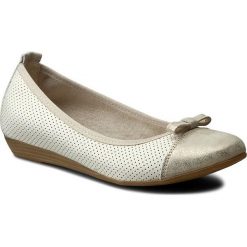 Baleriny LASOCKI STORIA-01. Brązowe balerinki damskie Lasocki, bez wzorów, z nubiku, bez obcasa, bez zapięcia. W wyprzedaży za 84.98 zł.