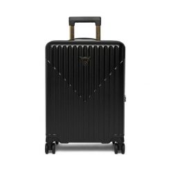 Walizka kabinowa Guess. Czarne walizki damskie Guess, z aplikacjami. Za 1,089.00 zł.