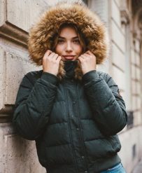 Superdry Kurtka Bomber Everest z Kapturami Slim – Cedar Green. Zielone kurtki męskie Superdry, bez wzorów, z nylonu, z kapturem. Za 847.80 zł.